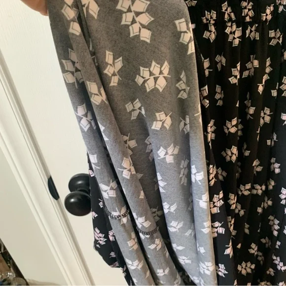 Anne Klein Sleeveless Dress w/Pockets Size 6 Lined Black w/Pink Print - Picture 4 of 11